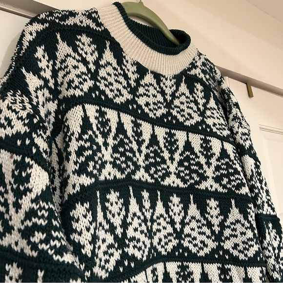Vintage American Eagle Tree Sweater Medium - Picture 5 of 10